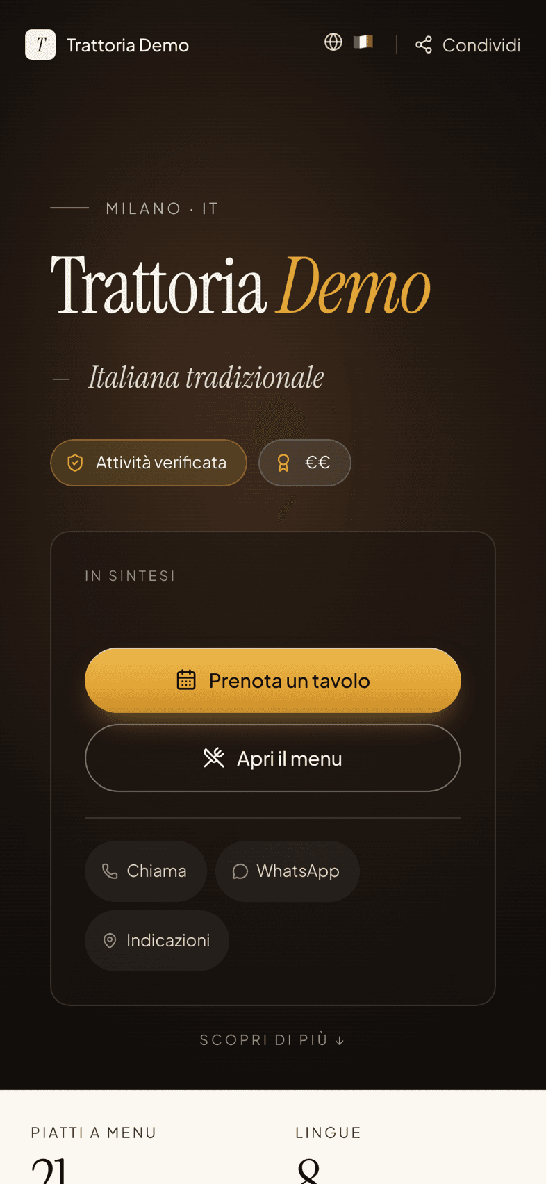 Pagina pubblica della Trattoria Demo su smartphone, con i pulsanti Prenota un tavolo e Apri il menu e il selettore della lingua.