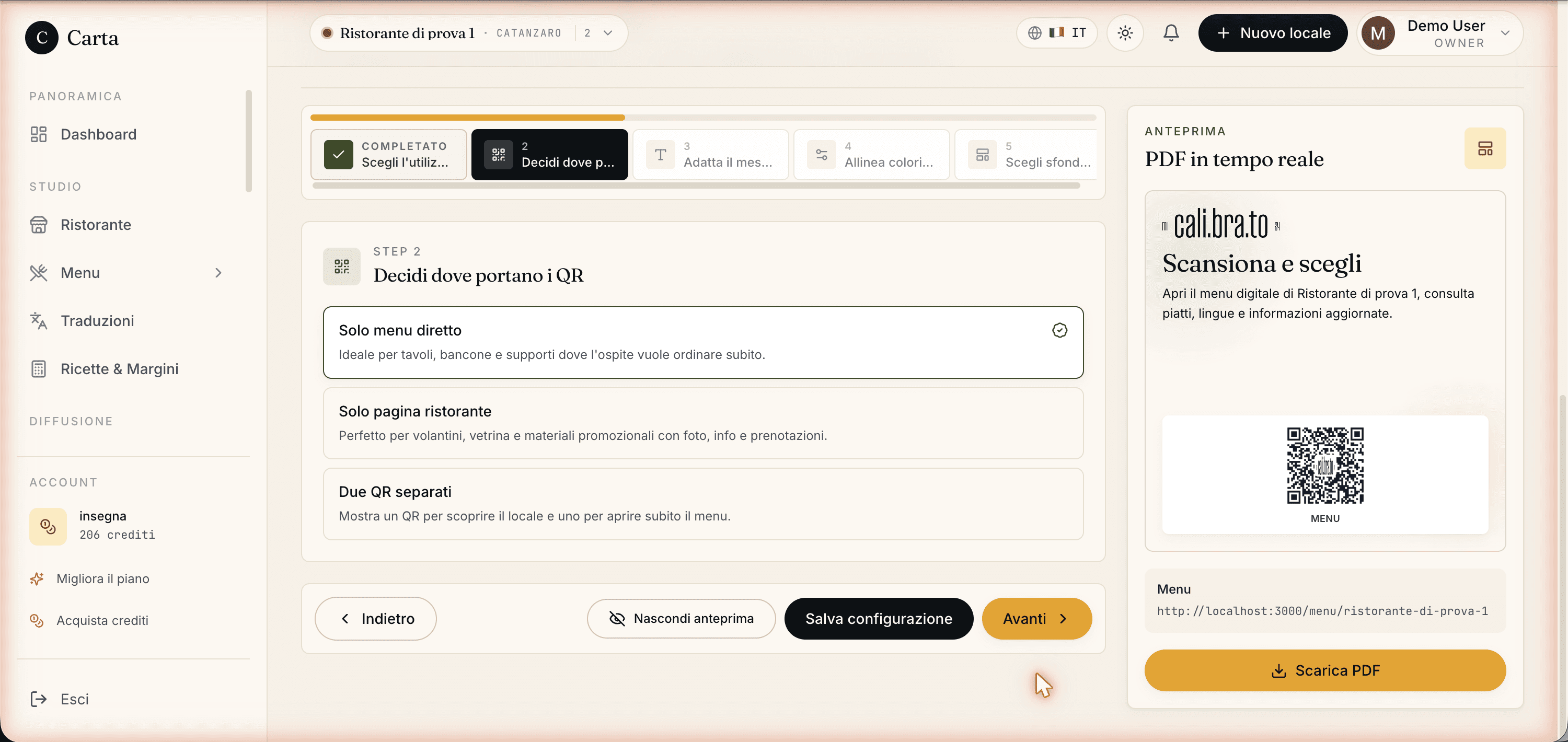 Step 2 dell'Editor: tre destinazioni — Solo menu, Solo pagina ristorante, Due QR separati — con la descrizione di ciascuna. A destra l'anteprima PDF.